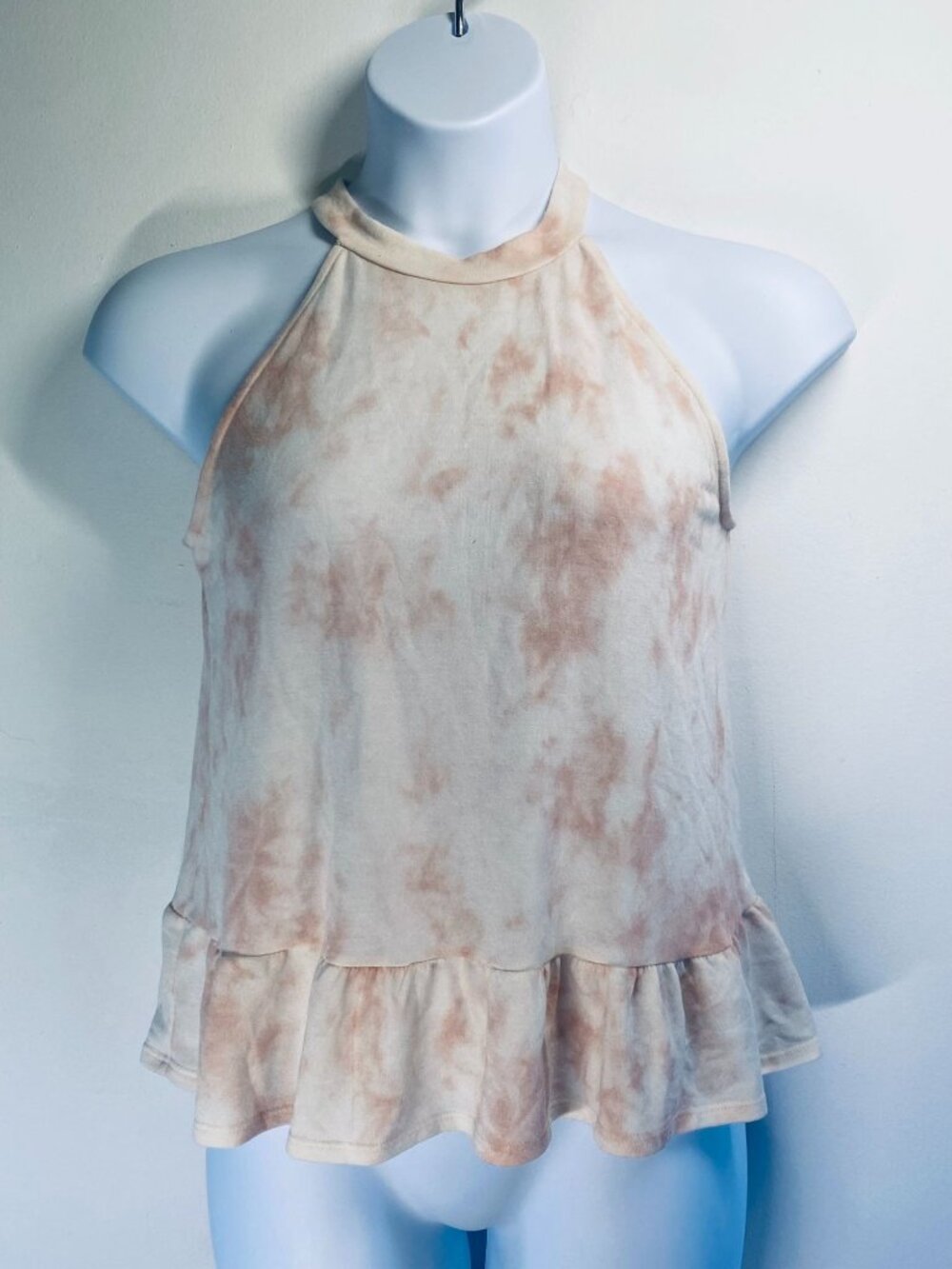W5 Tie-Dye Halter Top With Ruffle Hem Womens Size M Polyester Blend